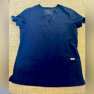 FIGS Two Pocket Scrub Top